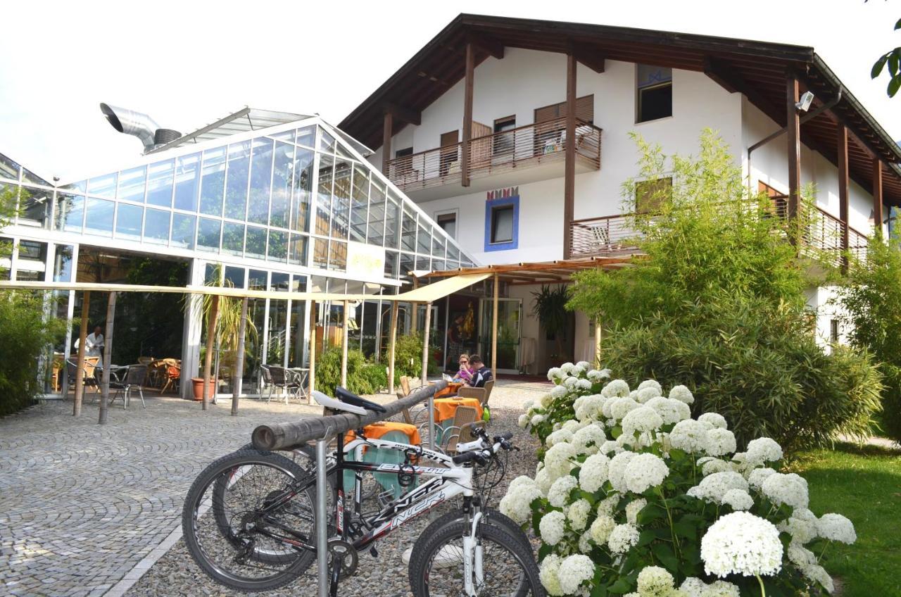 Hotel Bamboo Coldrano Exterior foto