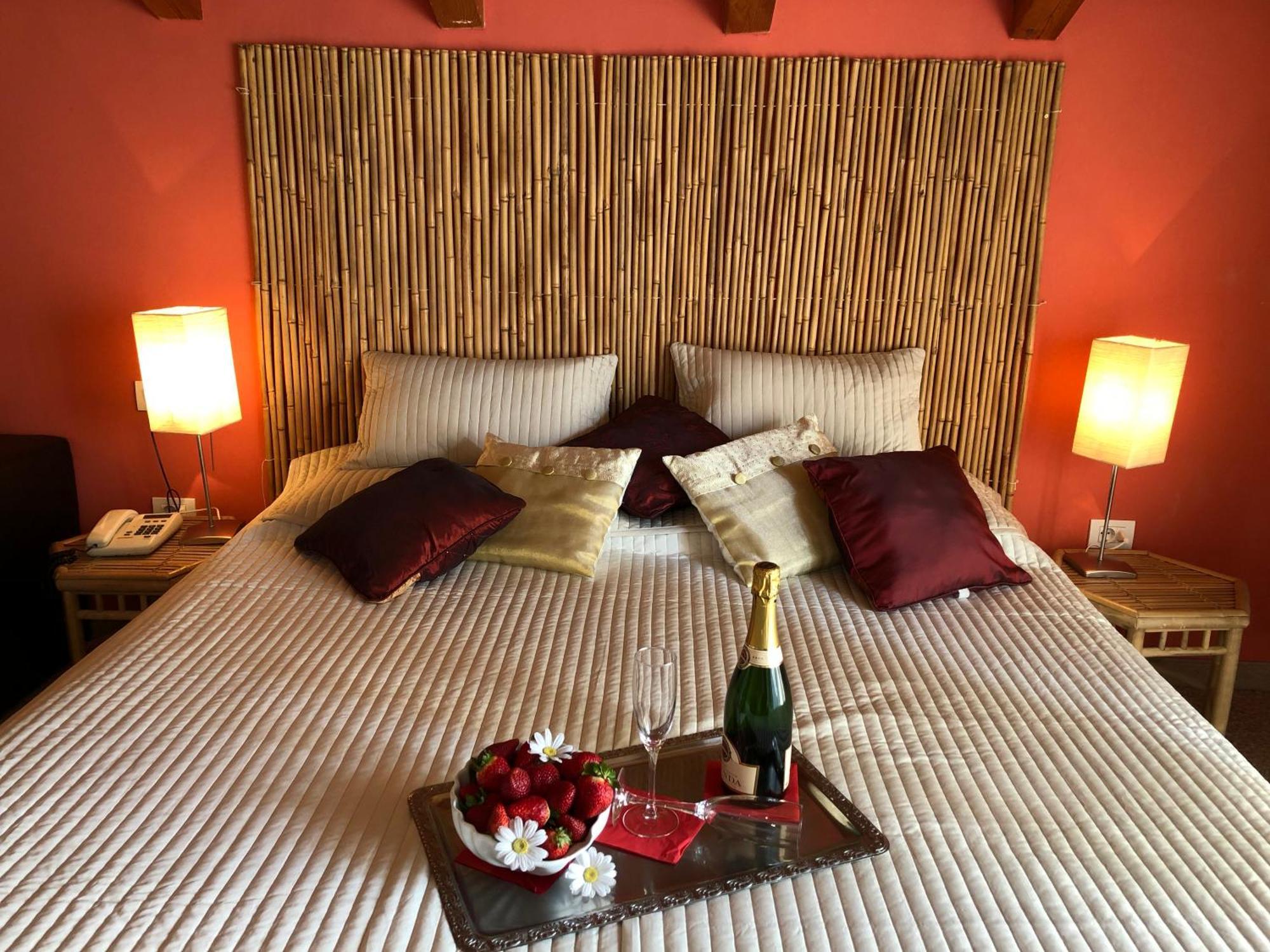 Hotel Bamboo Coldrano Habitación foto